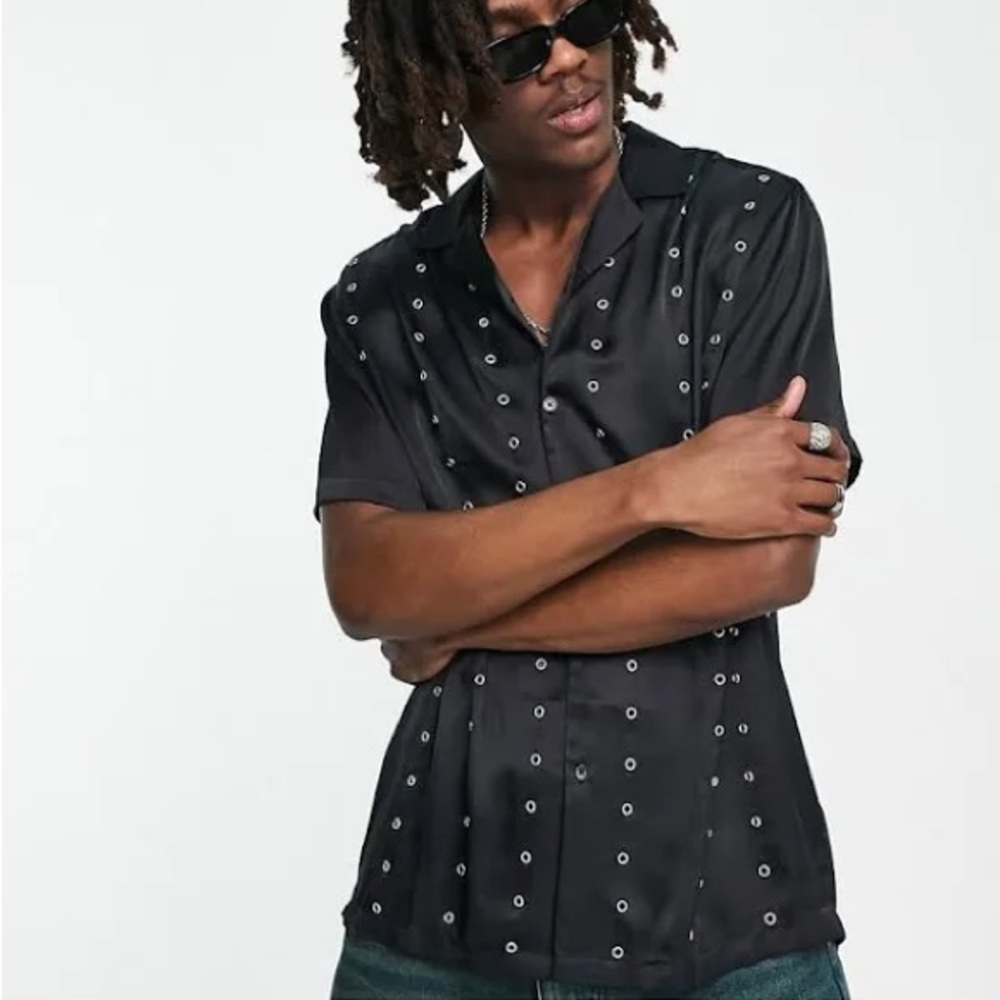 ISO: ASOS Satin Grommet Short Sleeve Button Down Shirt (Black, Size 3XL)